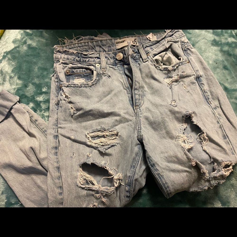 Garage ripped mom jeans size 5